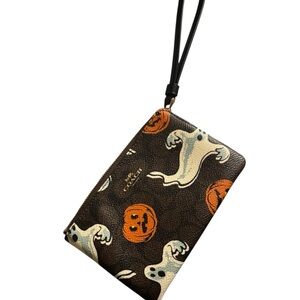 Coach Halloween Print Limited Edition wristlet- sold out (ghost,pumpkins) nwt